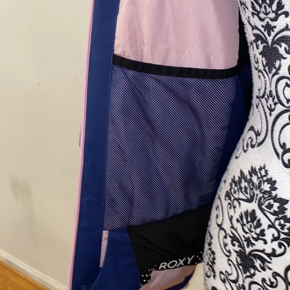 NWT!! Roxy Insulated Waterproof Ski / Snowboard Jacket Women’s Size XS - Picture 9 of 16